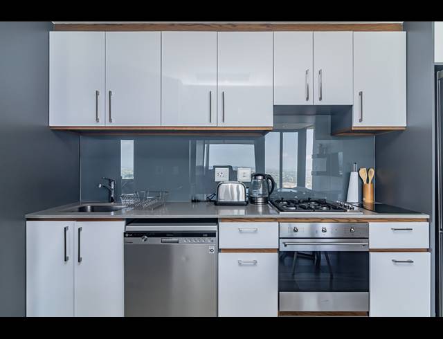 2 BEDROOM APARTMENT FOR SALE IN UMHLANGA RIDGE